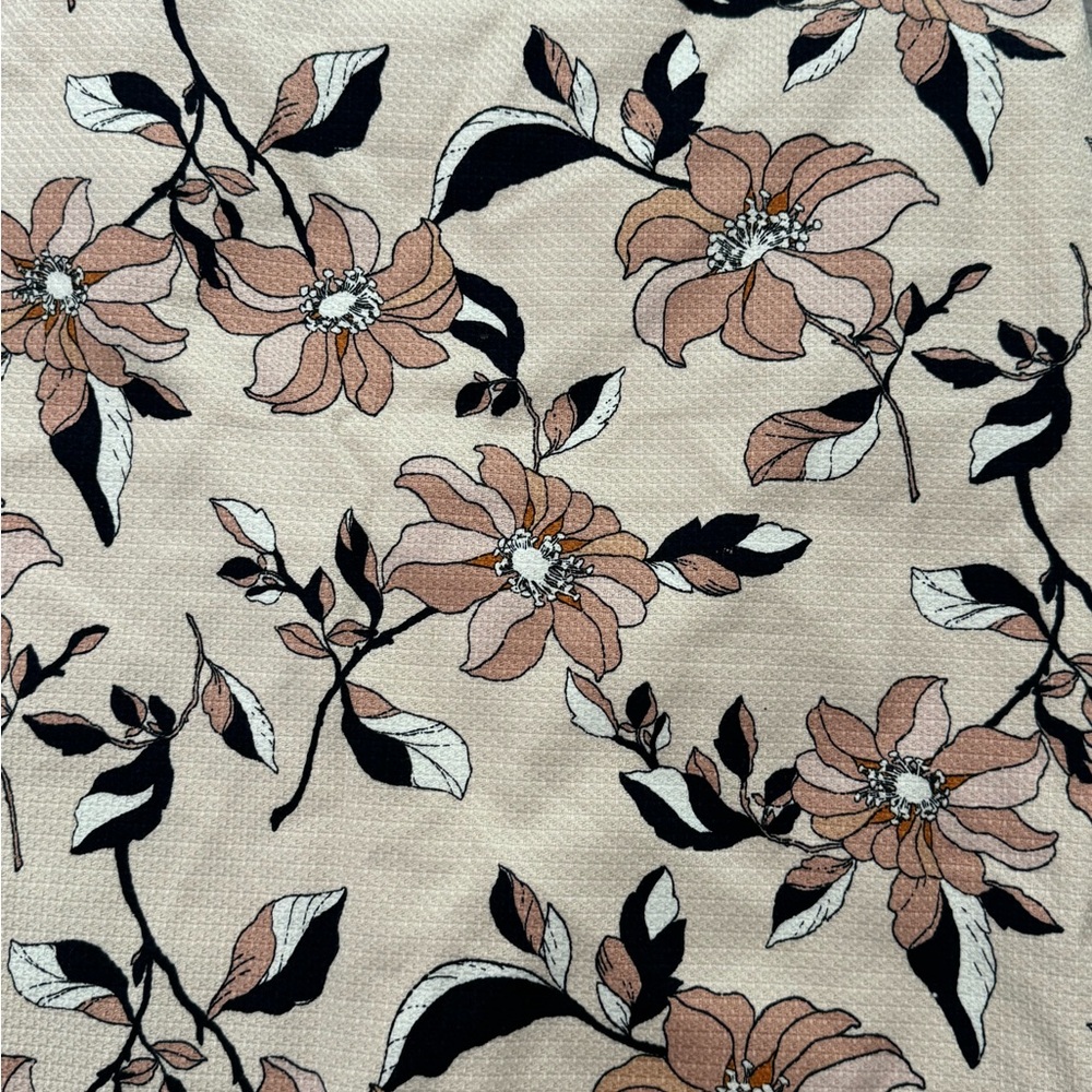 Ann Taylor knee length floral skirt- size 8P - Picture 2 of 7